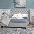 Cama de plataforma tapizada moderna gris claro tamaño King con cabecera capitoné para dormitorio