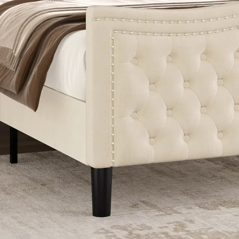 Cama de plataforma moderna de terciopelo con cabecera tapizada