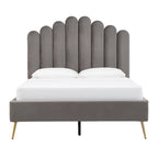 Cama plataforma Eggleston tapizada en terciopelo Art Decó