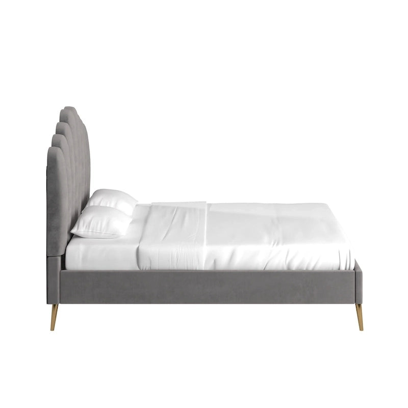Cama plataforma Eggleston tapizada en terciopelo Art Decó