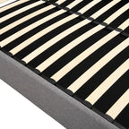 Cama plataforma tapizada en lino tamaño Queen con sistema de almacenamiento elevable