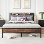 Cama con plataforma de metal y madera con cabecero de lino y estación de carga