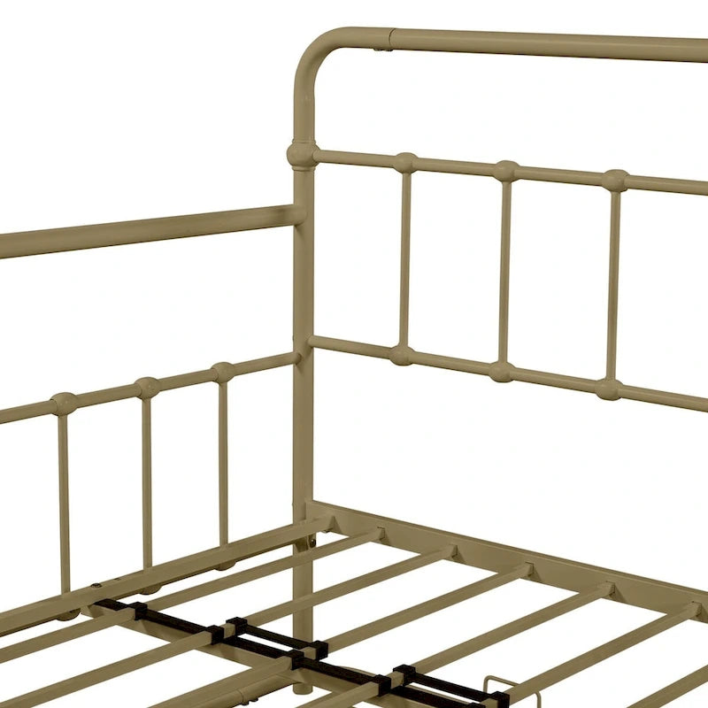Sofá cama con estructura de metal y nido