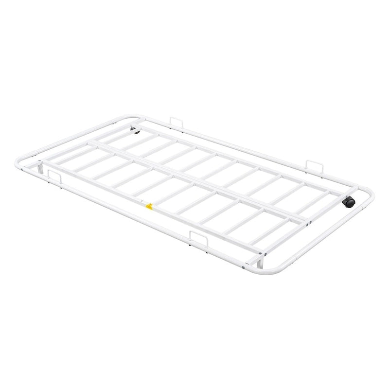 Sofá cama con estructura de metal y nido