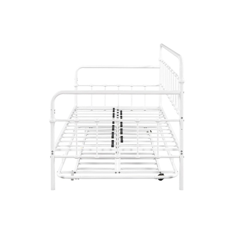 Sofá cama con estructura de metal y nido