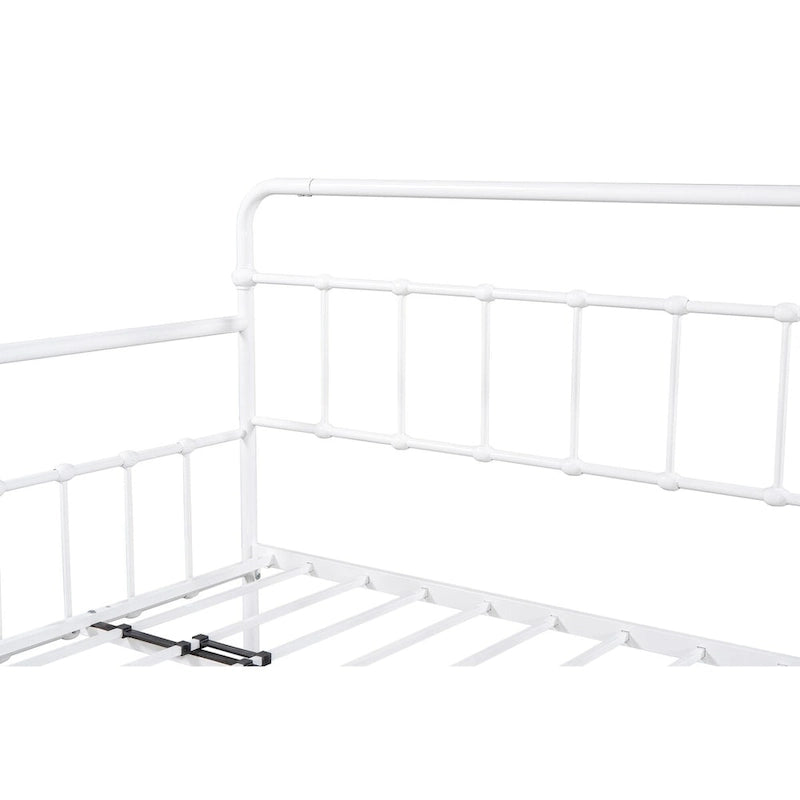 Sofá cama con estructura de metal y nido